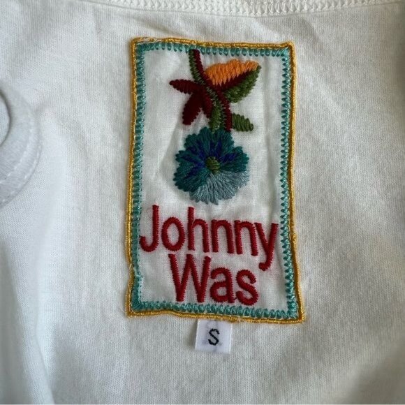 Johnny Was Basic Cami in White - S - Picture 4 of 5